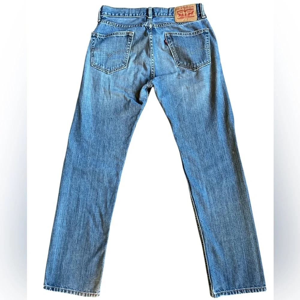 Levi’s 505 jeans straight leg light wash broken in 30 x 32 classic denim
